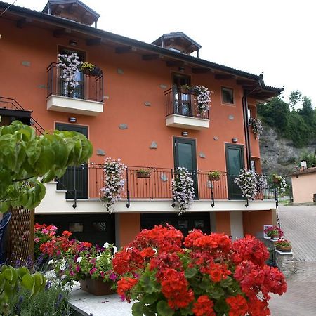 Al Pasche Bed & Breakfast Дронеро Екстериор снимка
